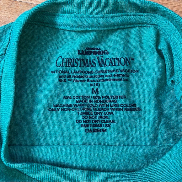 2/$20 Size M | National Lampoons Christmas TShirt - Picture 7 of 14